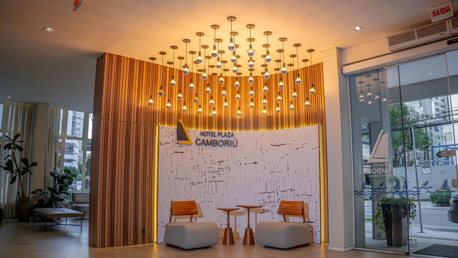 ****  Hotel Plaza Camboriu Балнеариу-Камбориу Бразилия